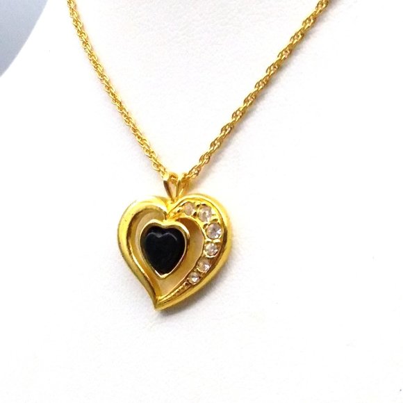 Vintage Avon Parure, Onyx and Crystal Heart Pendant Necklace and Matching Stud - Picture 3 of 7